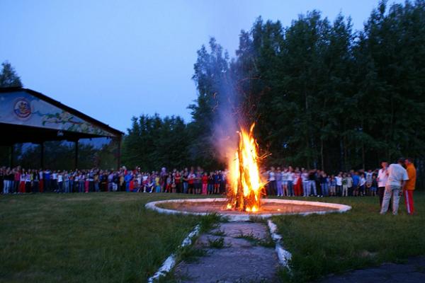 10 популярных лагерей НСО