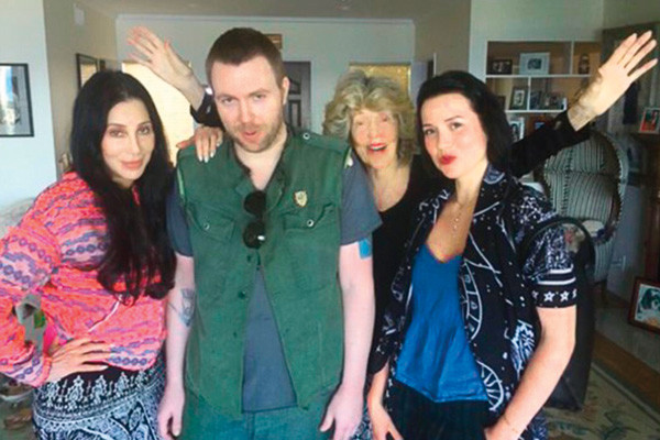 Мама Шер. Какой мамой стала певица Шер