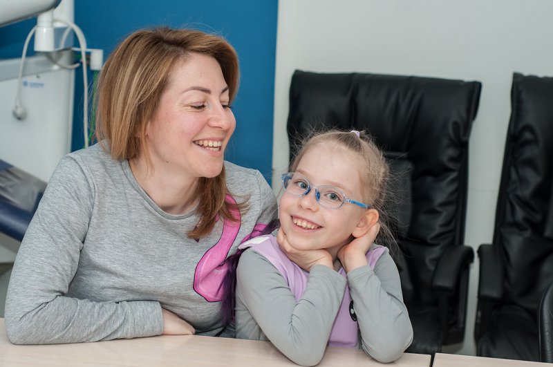 Стоматология в Новосибирске. Тест-драйв стоматологической клиники «Abend»: отзывы о терапевте, ортодонте, гигиенисте. Недорогая имплантация зубов в Новосибирске.