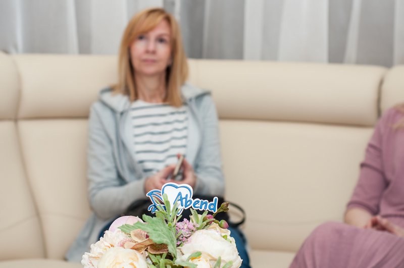 Стоматология в Новосибирске. Тест-драйв стоматологической клиники «Abend»: отзывы о терапевте, ортодонте, гигиенисте. Недорогая имплантация зубов в Новосибирске.