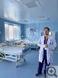 Стационар «Клиники Эксперт» состоит из 15 палат, двух больших и одной малой операционных, а также отделения реанимации