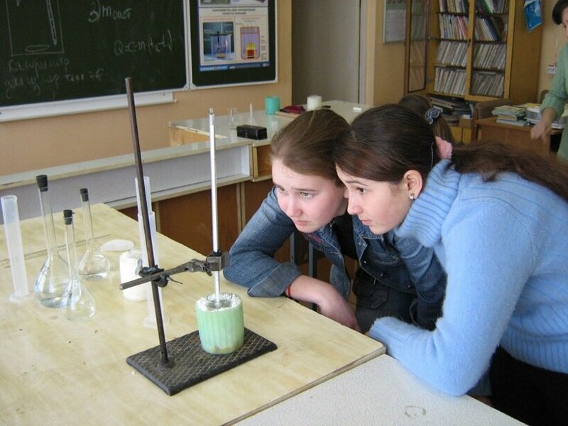 К 2030 году количество преподавателей точных естественных наук должно составить не менее трети всех учителей