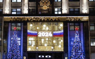 С 1 января право на пособие по уходу за ребенком сохранится до полутора лет,